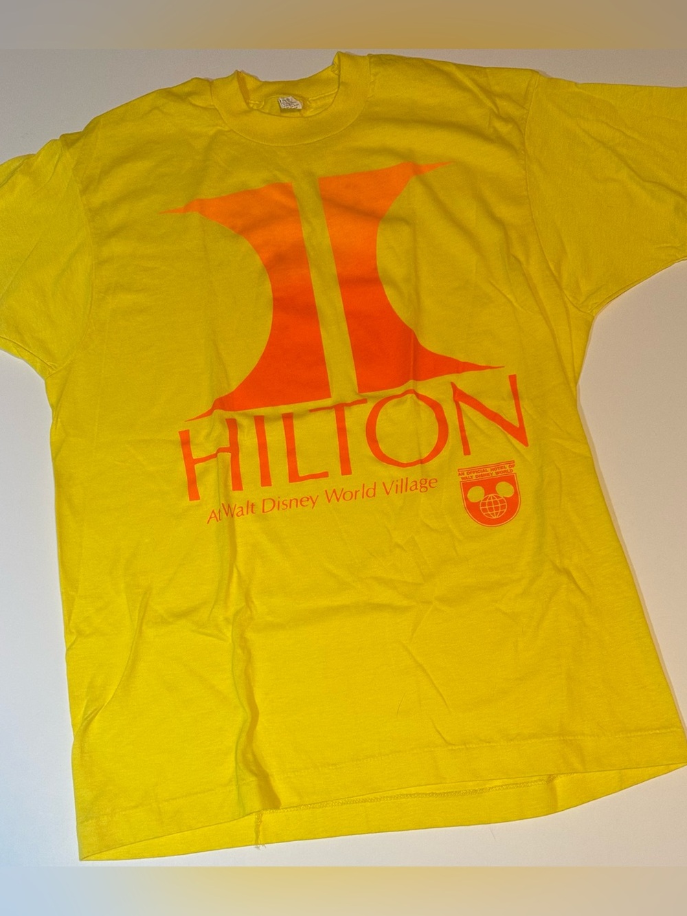 Vtg 80s Hilton Hotel Walt Disney World T Shirt